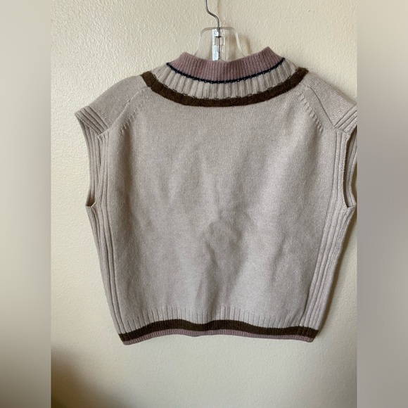 Motive Women’s Wool Blend V Neck Sweater Vest Fit S - Picture 3 of 5